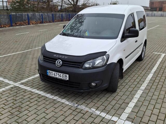 Белый Фольксваген Кадди, объемом двигателя 1.6 л и пробегом 315 тыс. км за 9200 $, фото 8 на Automoto.ua
