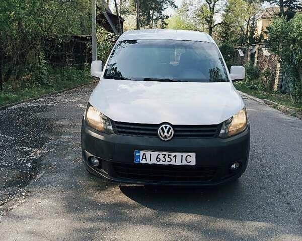 Білий Фольксваген Кадді, об'ємом двигуна 1.6 л та пробігом 190 тис. км за 10500 $, фото 1 на Automoto.ua