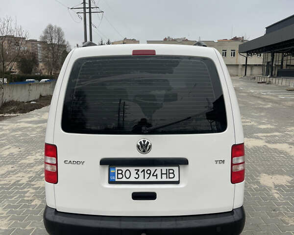 Белый Фольксваген Кадди, объемом двигателя 1.6 л и пробегом 328 тыс. км за 9950 $, фото 17 на Automoto.ua