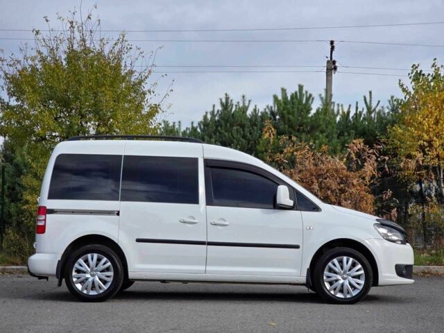 Фольксваген Кадди 2014 в Хмельницком на Automoto.ua Белый Фольксваген Кадди, объемом двигателя 2 л и пробегом 253 тыс. км за 11999 $, фото 2 на Automoto.ua