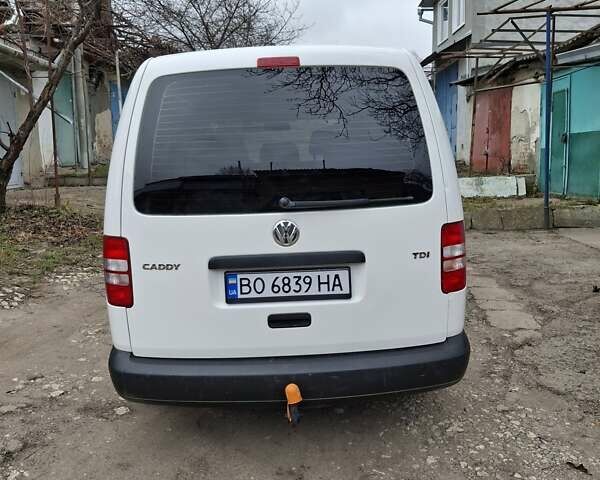 Білий Фольксваген Кадді, об'ємом двигуна 1.6 л та пробігом 228 тис. км за 11950 $, фото 4 на Automoto.ua