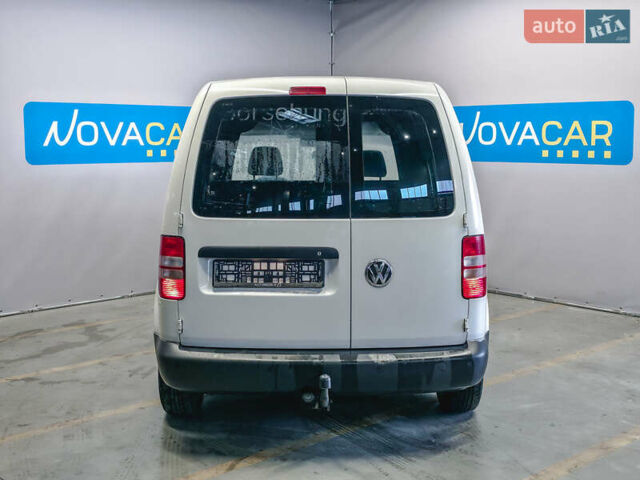 Белый Фольксваген Кадди, объемом двигателя 1.6 л и пробегом 298 тыс. км за 6600 $, фото 7 на Automoto.ua