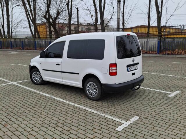 Белый Фольксваген Кадди, объемом двигателя 1.6 л и пробегом 315 тыс. км за 9200 $, фото 6 на Automoto.ua