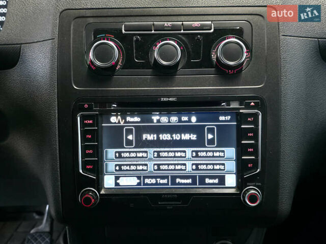 Белый Фольксваген Кадди, объемом двигателя 1.6 л и пробегом 298 тыс. км за 6600 $, фото 16 на Automoto.ua