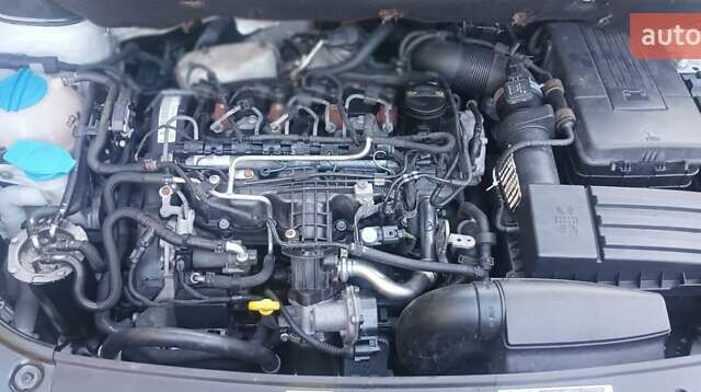 Белый Фольксваген Кадди, объемом двигателя 1.6 л и пробегом 266 тыс. км за 11500 $, фото 14 на Automoto.ua