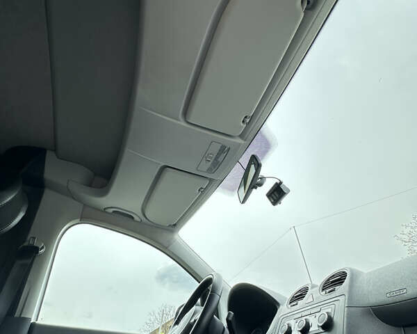 Фольксваген Кадді 2014 у Києві на Automoto.ua Білий Фольксваген Кадді, об'ємом двигуна 1.2 л та пробігом 141 тис. км за 9000 $, фото 21 на Automoto.ua