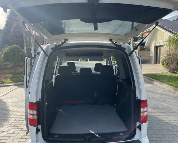 Білий Фольксваген Кадді, об'ємом двигуна 1.6 л та пробігом 195 тис. км за 13850 $, фото 16 на Automoto.ua