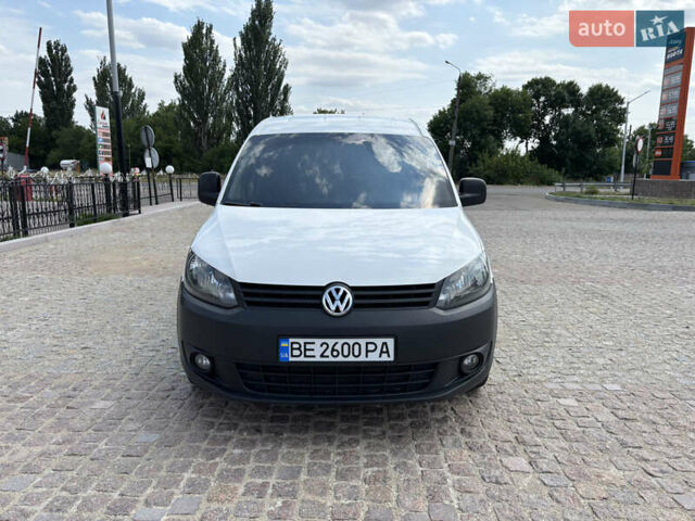 Белый Фольксваген Кадди, объемом двигателя 1.6 л и пробегом 223 тыс. км за 12000 $, фото 2 на Automoto.ua