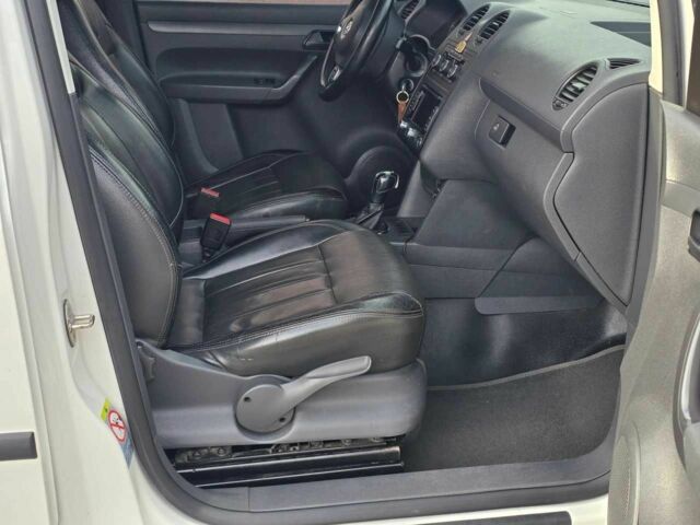 Фольксваген Кадди 2014 в Хмельницком на Automoto.ua Белый Фольксваген Кадди, объемом двигателя 2 л и пробегом 253 тыс. км за 11999 $, фото 22 на Automoto.ua