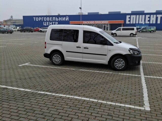 Белый Фольксваген Кадди, объемом двигателя 1.6 л и пробегом 315 тыс. км за 9200 $, фото 2 на Automoto.ua