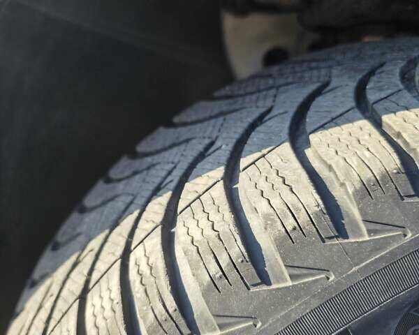 Белый Фольксваген Кадди, объемом двигателя 2 л и пробегом 259 тыс. км за 12500 $, фото 18 на Automoto.ua