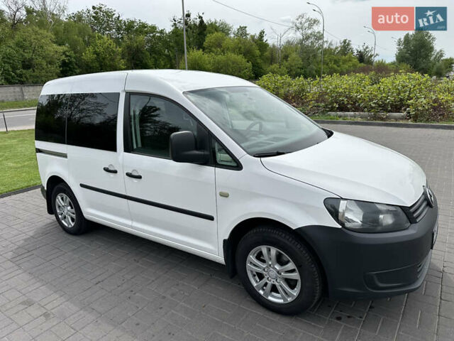 Фольксваген Кадді 2014 у Києві на Automoto.ua Білий Фольксваген Кадді, об'ємом двигуна 1.2 л та пробігом 141 тис. км за 9000 $, фото 8 на Automoto.ua