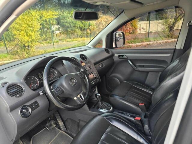 Фольксваген Кадди 2014 в Хмельницком на Automoto.ua Белый Фольксваген Кадди, объемом двигателя 2 л и пробегом 253 тыс. км за 11999 $, фото 8 на Automoto.ua