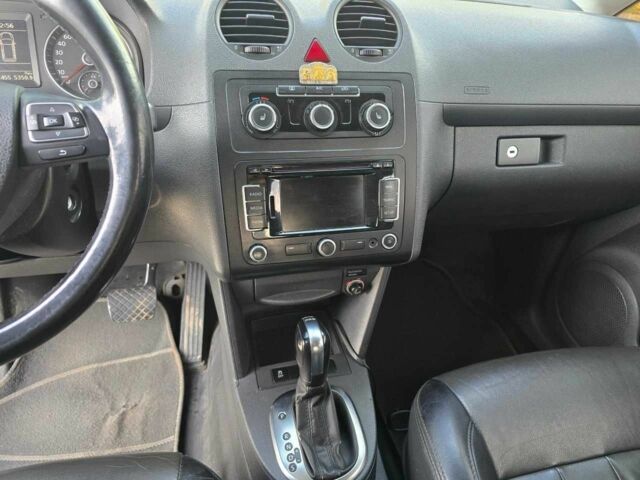 Фольксваген Кадди 2014 в Хмельницком на Automoto.ua Белый Фольксваген Кадди, объемом двигателя 2 л и пробегом 253 тыс. км за 11999 $, фото 9 на Automoto.ua