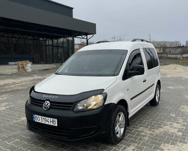 Белый Фольксваген Кадди, объемом двигателя 1.6 л и пробегом 328 тыс. км за 9950 $, фото 53 на Automoto.ua