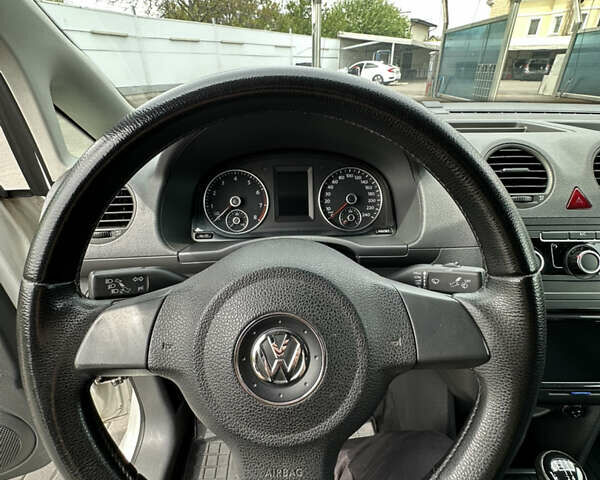 Фольксваген Кадді 2014 у Києві на Automoto.ua Білий Фольксваген Кадді, об'ємом двигуна 1.2 л та пробігом 141 тис. км за 9000 $, фото 15 на Automoto.ua