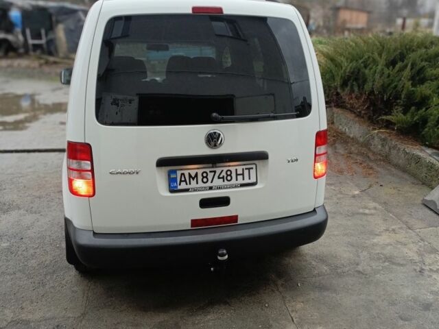 Белый Фольксваген Кадди, объемом двигателя 1.6 л и пробегом 265 тыс. км за 9500 $, фото 5 на Automoto.ua