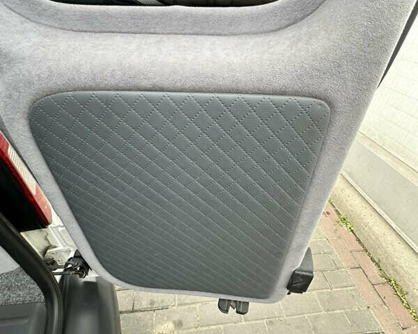 Фольксваген Кадді 2014 у Києві на Automoto.ua Білий Фольксваген Кадді, об'ємом двигуна 1.2 л та пробігом 141 тис. км за 9000 $, фото 26 на Automoto.ua