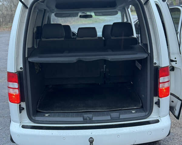 Белый Фольксваген Кадди, объемом двигателя 1.6 л и пробегом 418 тыс. км за 9900 $, фото 14 на Automoto.ua