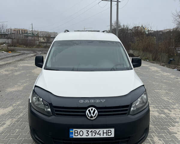 Белый Фольксваген Кадди, объемом двигателя 1.6 л и пробегом 328 тыс. км за 9950 $, фото 3 на Automoto.ua