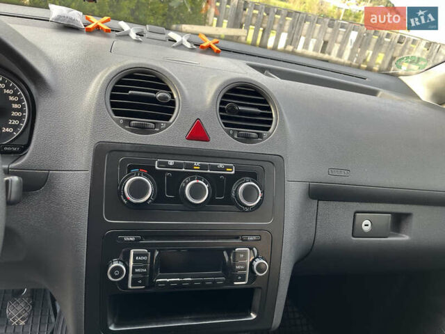 Фольксваген Кадди 2014 в Ужгороде на Automoto.ua Белый Фольксваген Кадди, объемом двигателя 1.6 л и пробегом 280 тыс. км за 10500 $, фото 9 на Automoto.ua