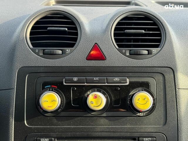 Белый Фольксваген Кадди, объемом двигателя 1.6 л и пробегом 220 тыс. км за 11890 $, фото 29 на Automoto.ua