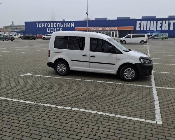 Белый Фольксваген Кадди, объемом двигателя 1.6 л и пробегом 315 тыс. км за 9200 $, фото 2 на Automoto.ua