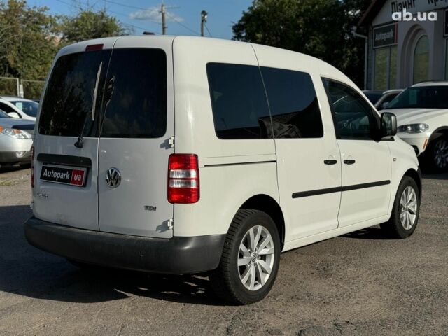 Белый Фольксваген Кадди, объемом двигателя 1.6 л и пробегом 220 тыс. км за 11890 $, фото 4 на Automoto.ua
