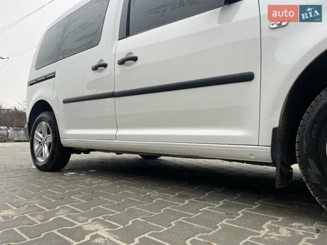 Белый Фольксваген Кадди, объемом двигателя 1.6 л и пробегом 328 тыс. км за 9950 $, фото 27 на Automoto.ua