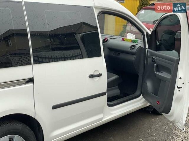 Фольксваген Кадди 2014 в Хмельницком на Automoto.ua Белый Фольксваген Кадди, объемом двигателя 1.6 л и пробегом 310 тыс. км за 10900 $, фото 11 на Automoto.ua
