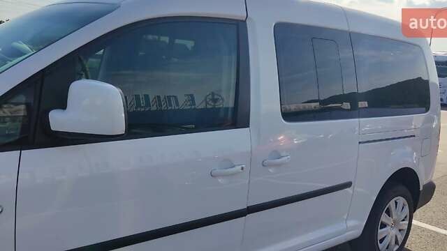 Білий Фольксваген Кадді, об'ємом двигуна 1.6 л та пробігом 280 тис. км за 12800 $, фото 3 на Automoto.ua