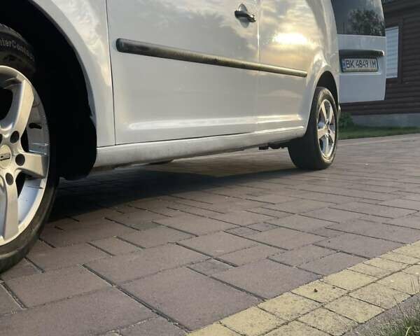 Белый Фольксваген Кадди, объемом двигателя 1.6 л и пробегом 326 тыс. км за 6350 $, фото 15 на Automoto.ua