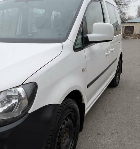 Белый Фольксваген Кадди, объемом двигателя 1.6 л и пробегом 350 тыс. км за 11200 $, фото 14 на Automoto.ua