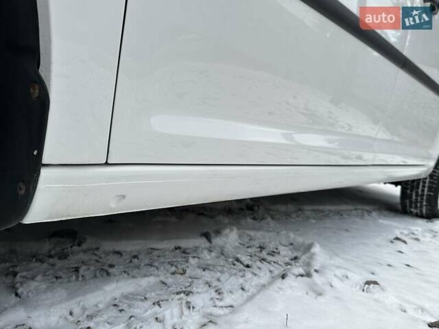 Белый Фольксваген Кадди, объемом двигателя 1.6 л и пробегом 272 тыс. км за 12200 $, фото 34 на Automoto.ua