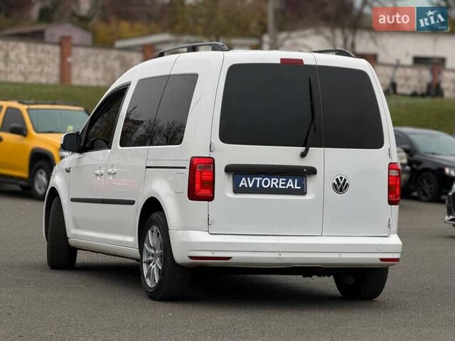 Белый Фольксваген Кадди, объемом двигателя 1.97 л и пробегом 300 тыс. км за 13500 $, фото 22 на Automoto.ua