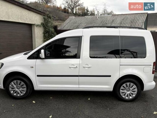 Белый Фольксваген Кадди, объемом двигателя 1.6 л и пробегом 237 тыс. км за 13200 $, фото 8 на Automoto.ua