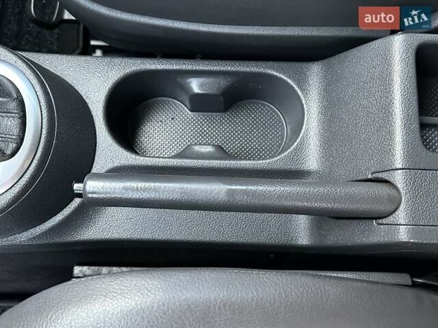 Белый Фольксваген Кадди, объемом двигателя 1.6 л и пробегом 272 тыс. км за 12200 $, фото 68 на Automoto.ua