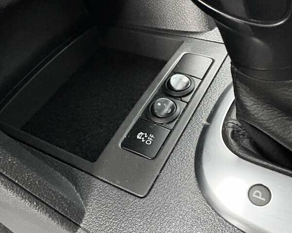 Белый Фольксваген Кадди, объемом двигателя 1.6 л и пробегом 237 тыс. км за 13200 $, фото 19 на Automoto.ua