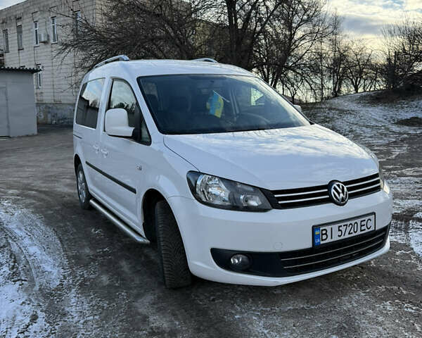 Белый Фольксваген Кадди, объемом двигателя 1.6 л и пробегом 161 тыс. км за 11700 $, фото 2 на Automoto.ua