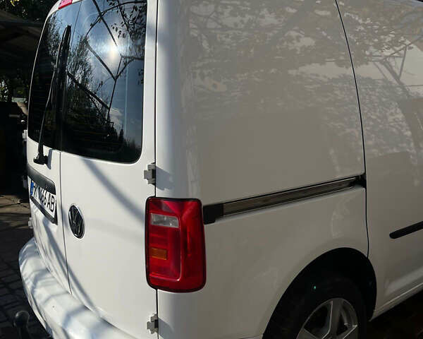 Белый Фольксваген Кадди, объемом двигателя 1.6 л и пробегом 248 тыс. км за 8500 $, фото 8 на Automoto.ua