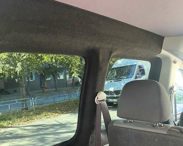 Білий Фольксваген Кадді, об'ємом двигуна 1.97 л та пробігом 332 тис. км за 14900 $, фото 5 на Automoto.ua