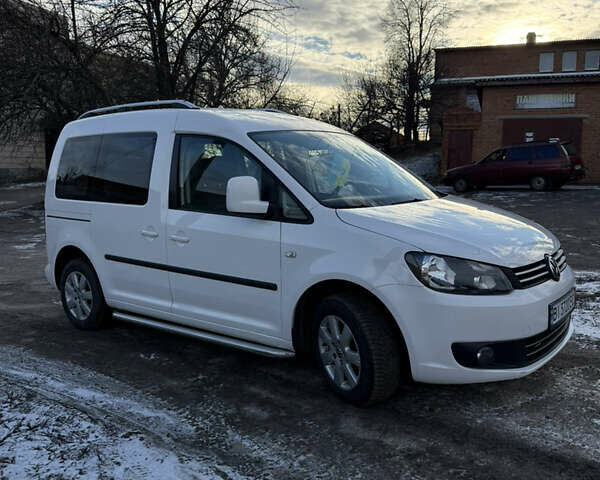 Белый Фольксваген Кадди, объемом двигателя 1.6 л и пробегом 161 тыс. км за 11700 $, фото 3 на Automoto.ua
