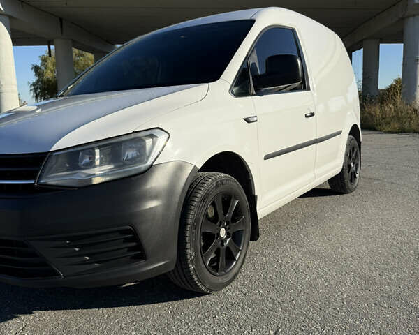 Белый Фольксваген Кадди, объемом двигателя 1.6 л и пробегом 206 тыс. км за 9499 $, фото 14 на Automoto.ua