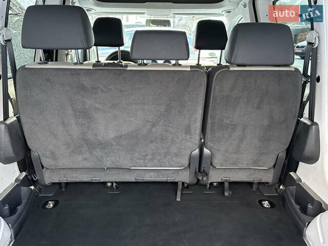 Белый Фольксваген Кадди, объемом двигателя 1.6 л и пробегом 272 тыс. км за 12200 $, фото 118 на Automoto.ua