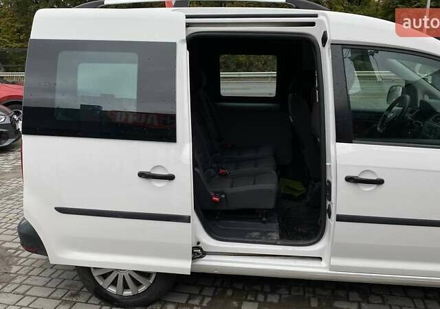 Белый Фольксваген Кадди, объемом двигателя 1.97 л и пробегом 142 тыс. км за 11700 $, фото 24 на Automoto.ua