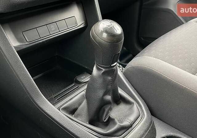 Белый Фольксваген Кадди, объемом двигателя 1.97 л и пробегом 142 тыс. км за 11700 $, фото 21 на Automoto.ua