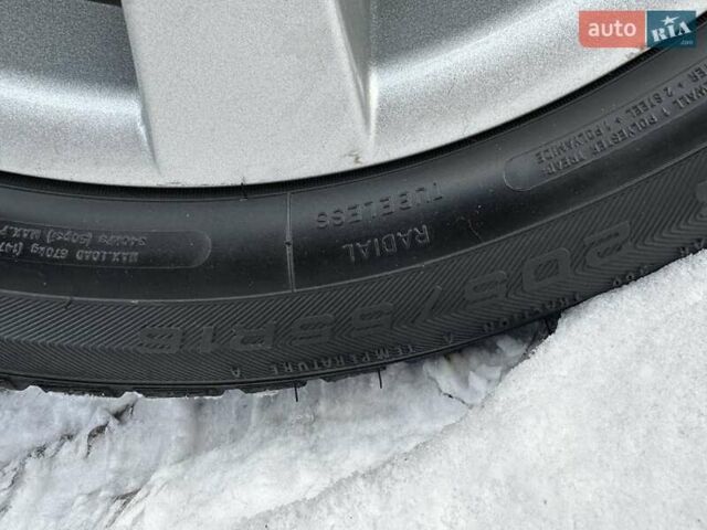 Белый Фольксваген Кадди, объемом двигателя 1.6 л и пробегом 272 тыс. км за 12200 $, фото 16 на Automoto.ua