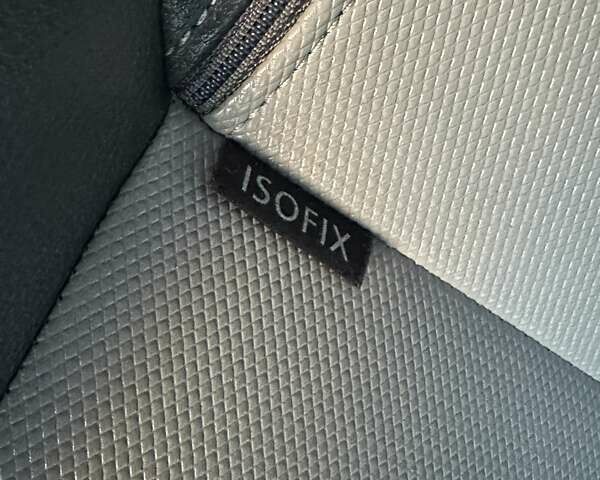 Белый Фольксваген Кадди, объемом двигателя 1.6 л и пробегом 272 тыс. км за 12200 $, фото 95 на Automoto.ua