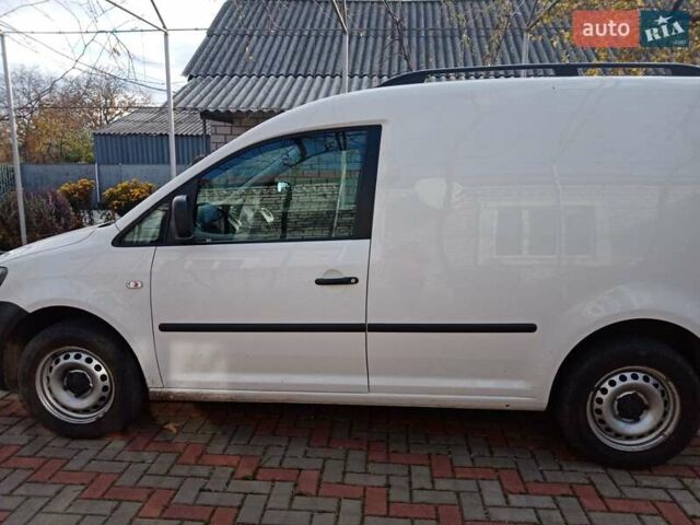 Білий Фольксваген Кадді, об'ємом двигуна 1.6 л та пробігом 220 тис. км за 8000 $, фото 1 на Automoto.ua