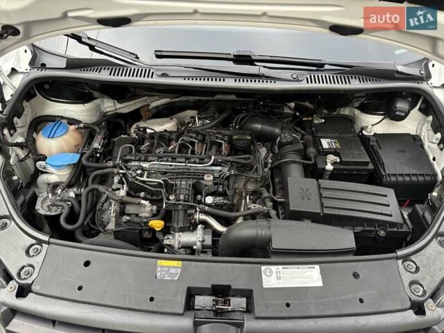 Белый Фольксваген Кадди, объемом двигателя 1.6 л и пробегом 237 тыс. км за 13200 $, фото 23 на Automoto.ua